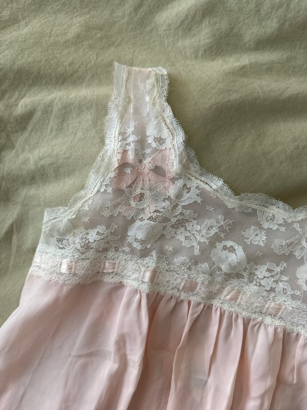 Vintage Christian Dior Pale Pink Chemise Nightgown with Lace Yoke - Picture 4 of 6